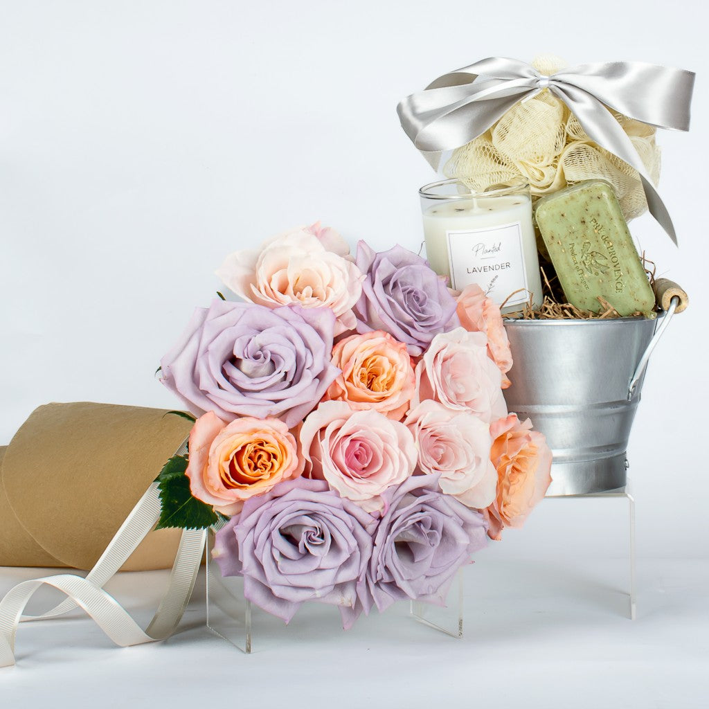 A Dozen Fresh Roses And Spa Gift