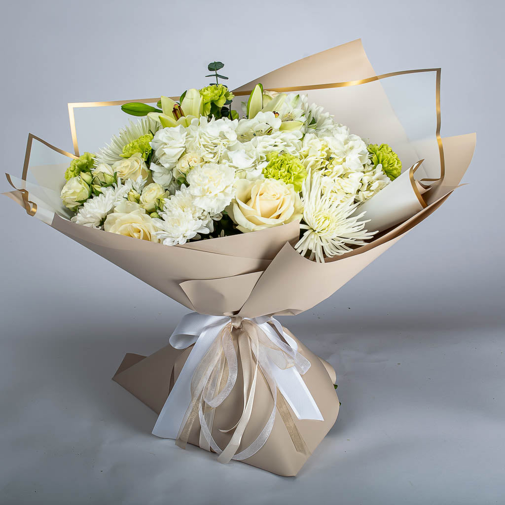 Deluxe White Bouquet Flowers