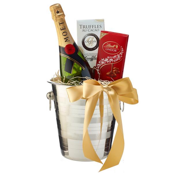 Champagne and Fondue for Two | Champagne gift baskets, Champagne gift, Food  gifts