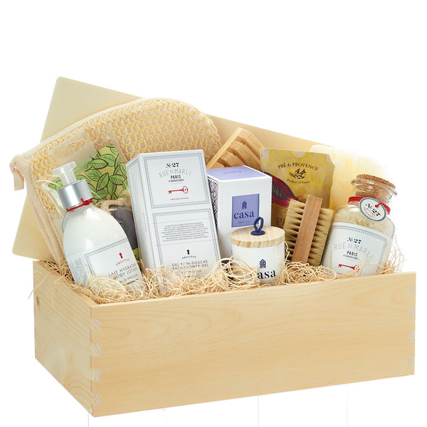 Perfect Grooming and Whiskey Spa Gift Set– Spa Gift Baskets – Canada  Delivery – US Delivery