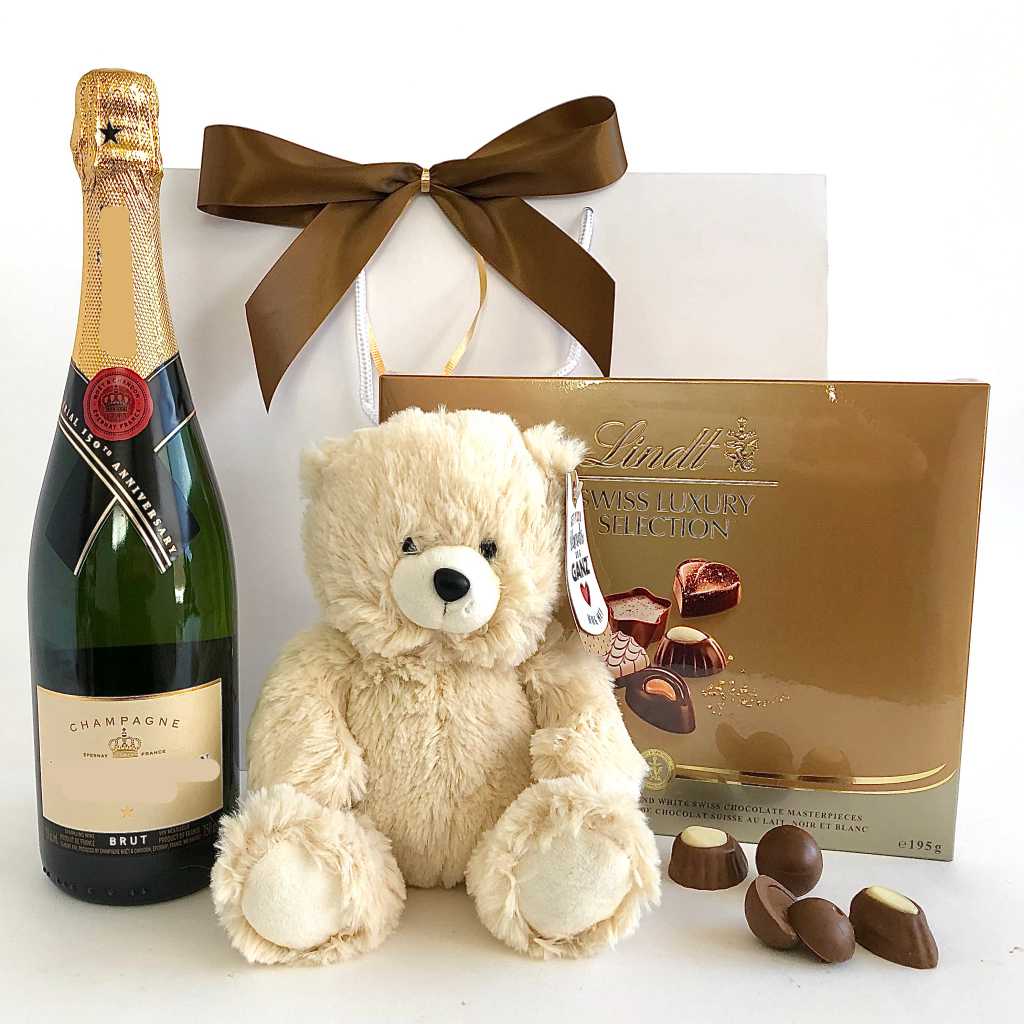 Charming Chocolate & Bear Gift Set With Champagne – Champagne gift baskets  – Canada delivery – US delivery